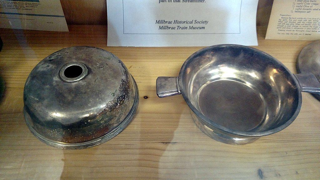 Exhibits at Millbrae Train Museum