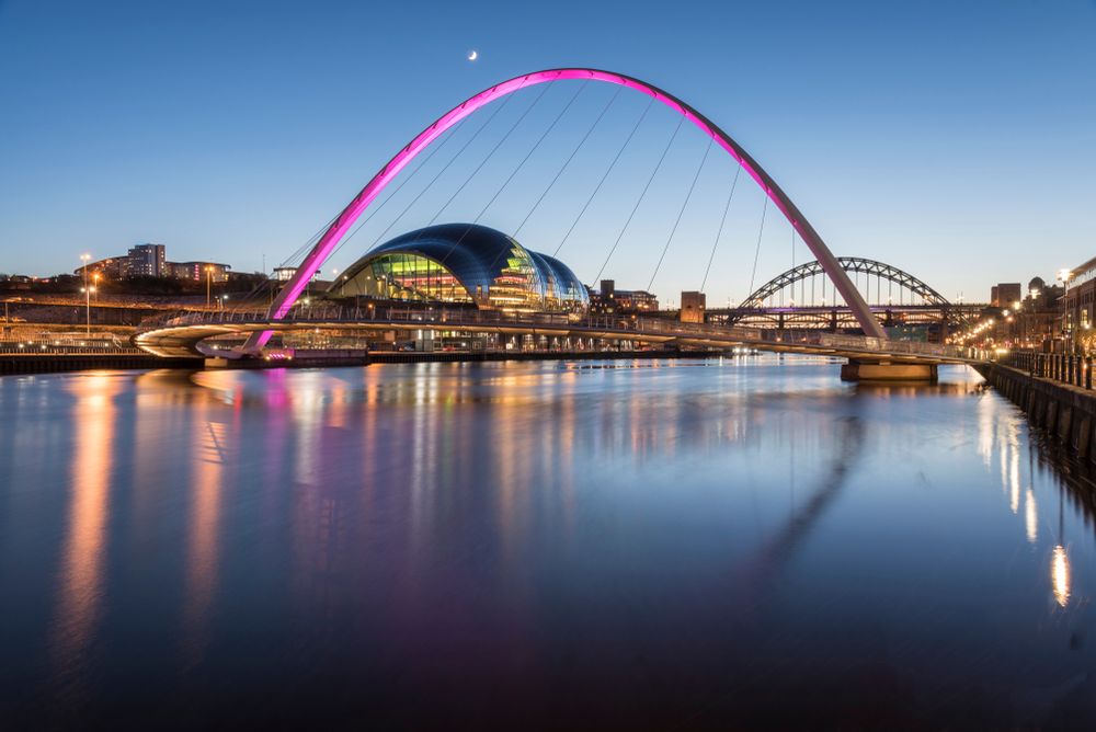 Millennium Bridge at dusk