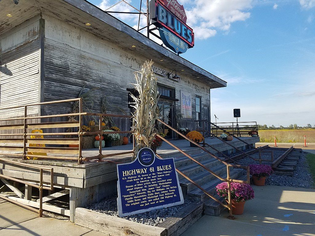 Blues trail marker