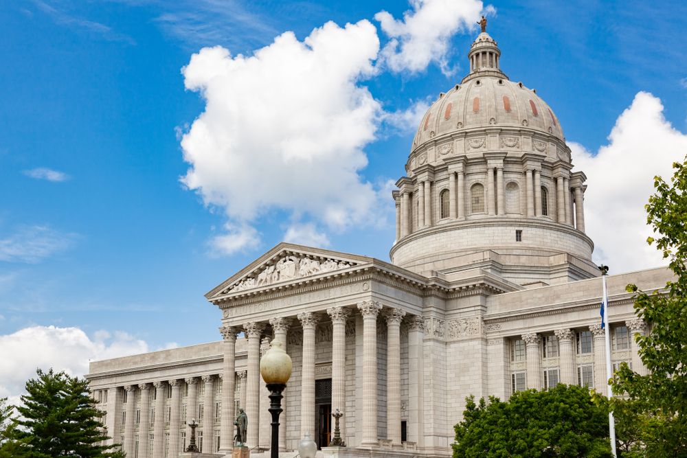 Front View of Missouri State Capitol, inside which is the Missouri State Museum