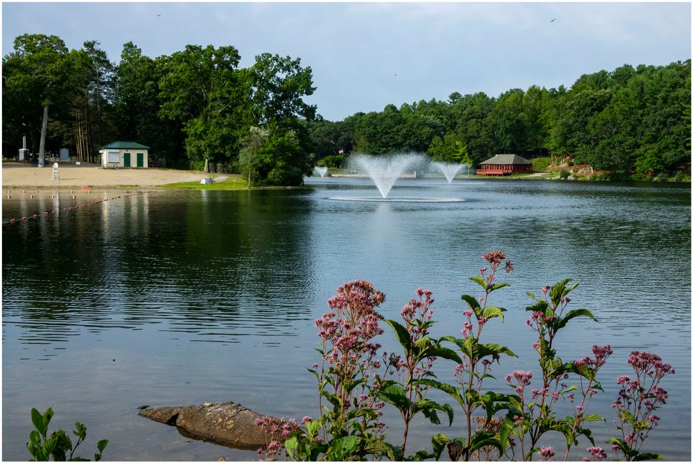 Fountain at Mohegan Park