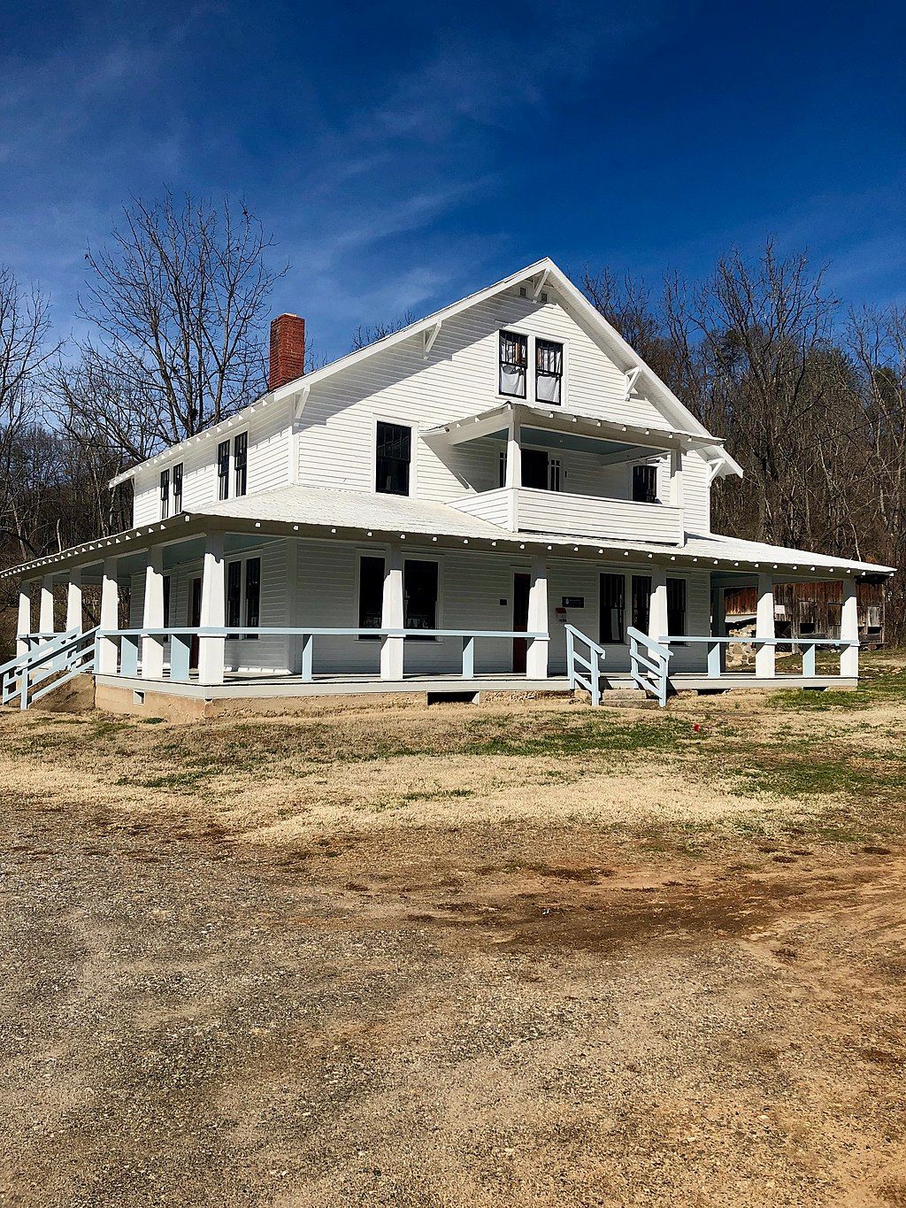 Front view of Appalachian Women's Museum