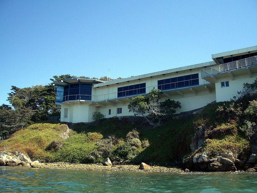 Exterior of Morro Bay State Park Museum of Natural History