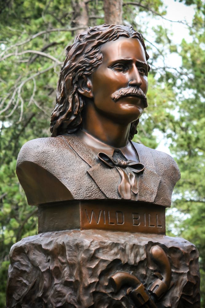 Statue of Wild Bill in Mount Moriah Cemetery