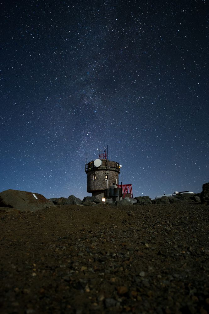 Night view of Mount Washington Observatory