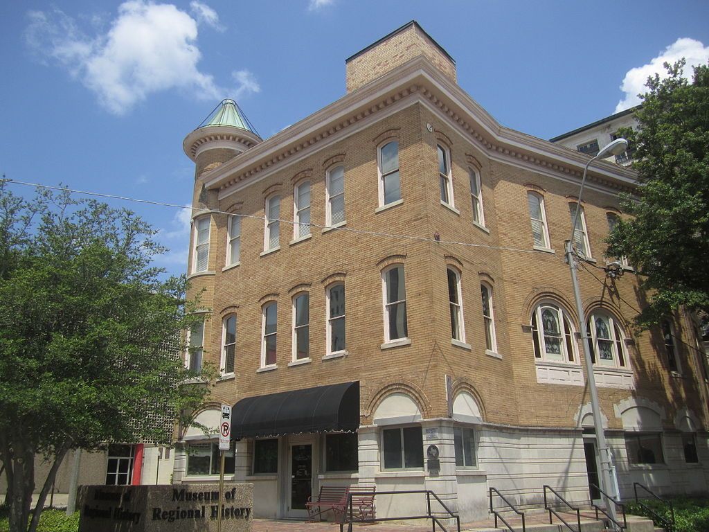 Front view of Museum of Regional History