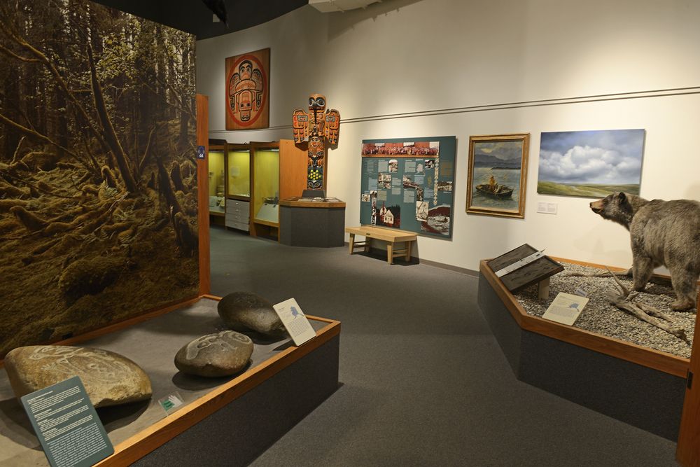 Exhibits at Museum of the North