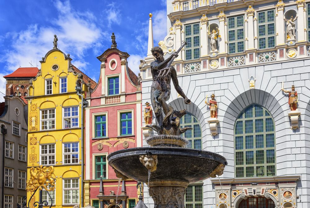 Beautifully decorated bronze statue at Neptune's Fountain