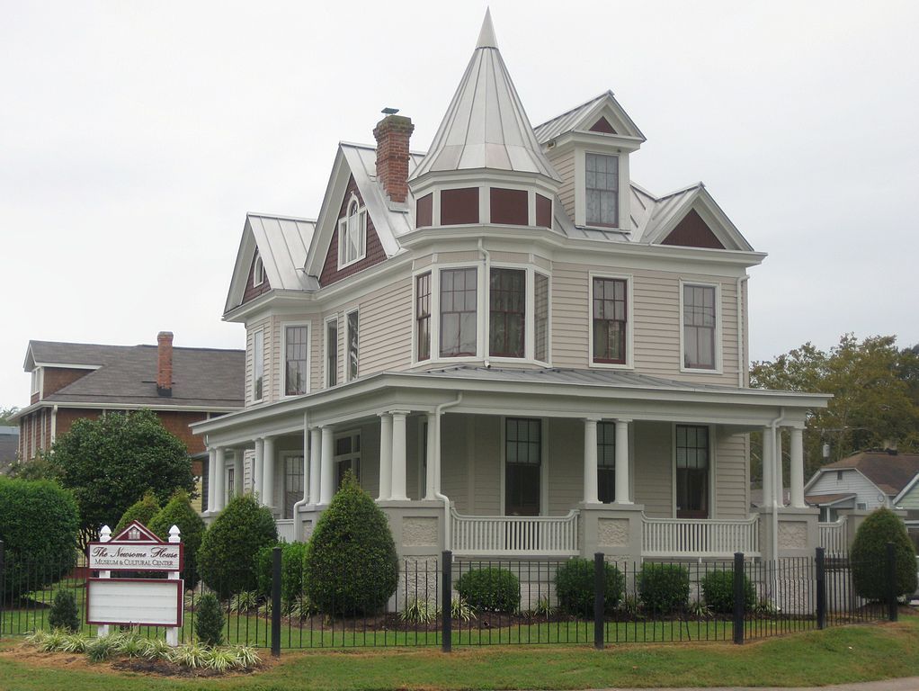Exterior view of the Newsome House Museum & Cultural Center