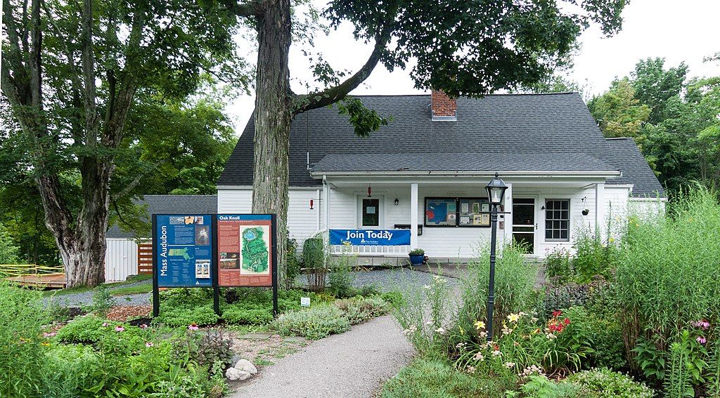 Visitors centre at Oak Knoll Wildlife Sanctuary