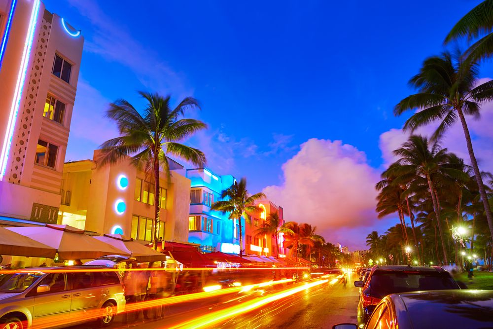 Night scene at Ocean Drive