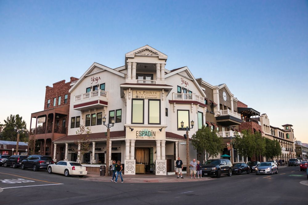 Street view of Old Town Temecula