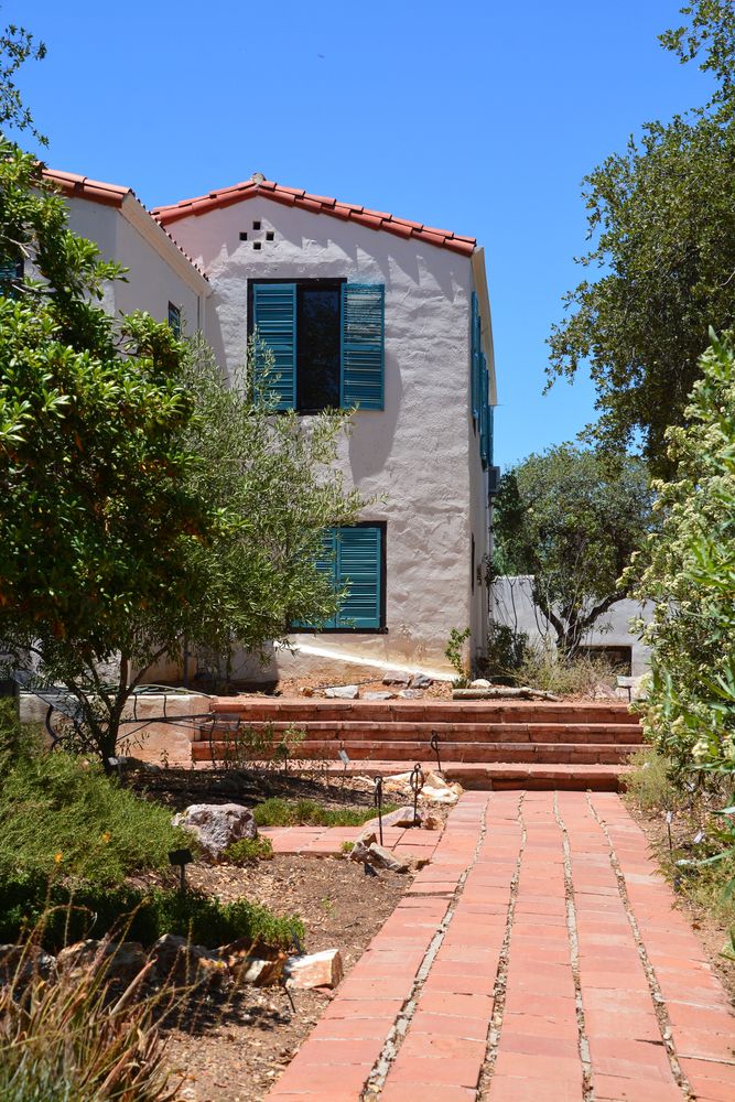 Residence in Oracle State Park