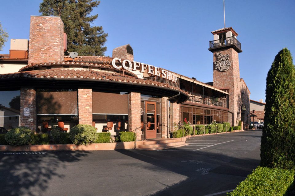 Exterior of Paso Robles Inn