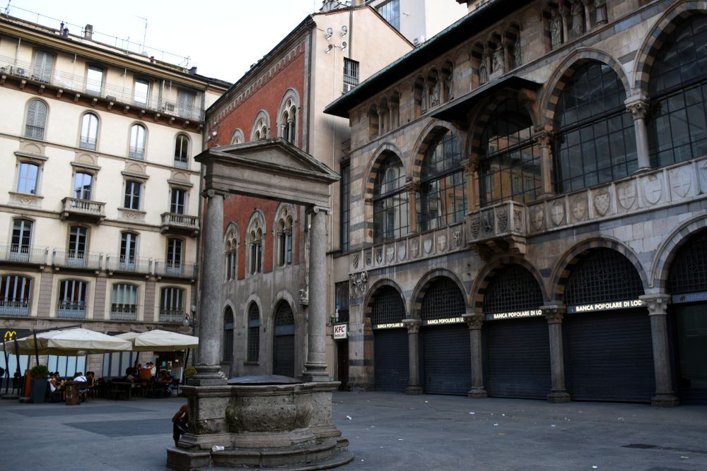 Piazza Dei Mercanti