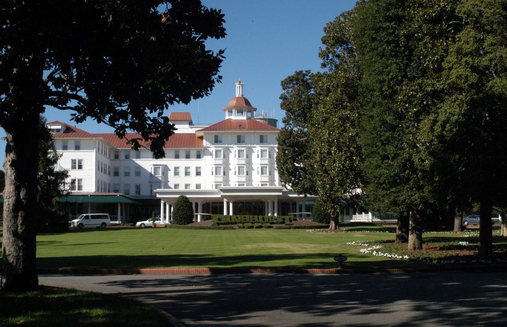 Majestic white building at Pinehurst Resort
