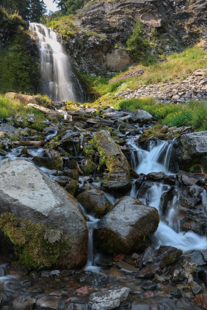 Scenic view of Plaikni Falls