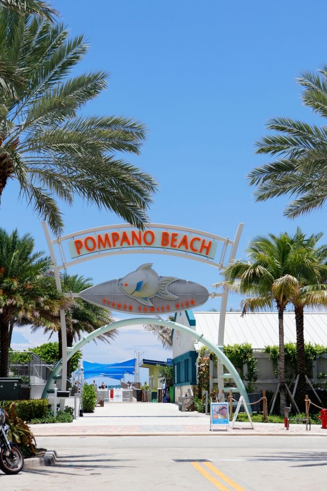 Entrance to the Pompano Beach Fisher Family Pier