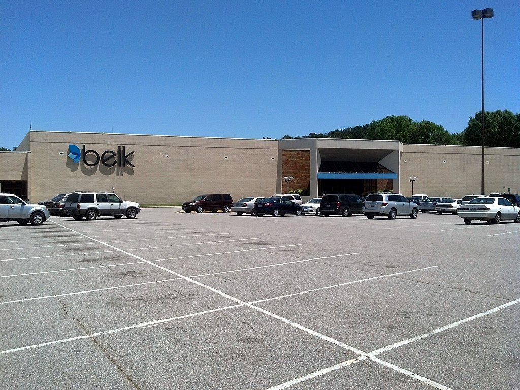 Department store at Prince of Orange Mall