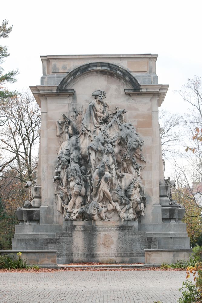 Front view of Princeton Battle Monument
