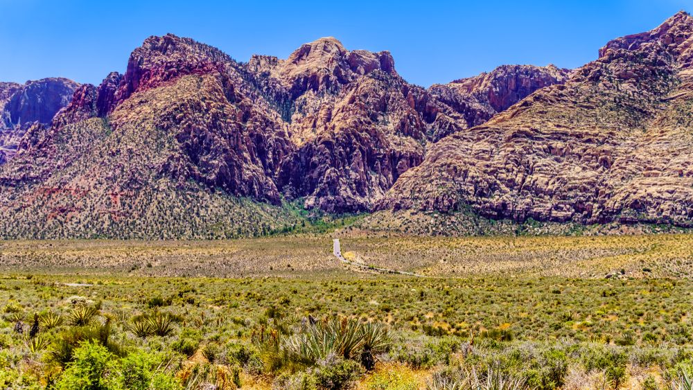 Mountains around Red Rock Canyon Overlook