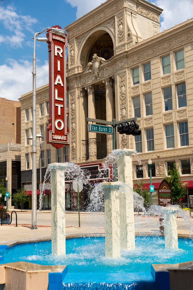 Fountain of Rialto Square Theatre
