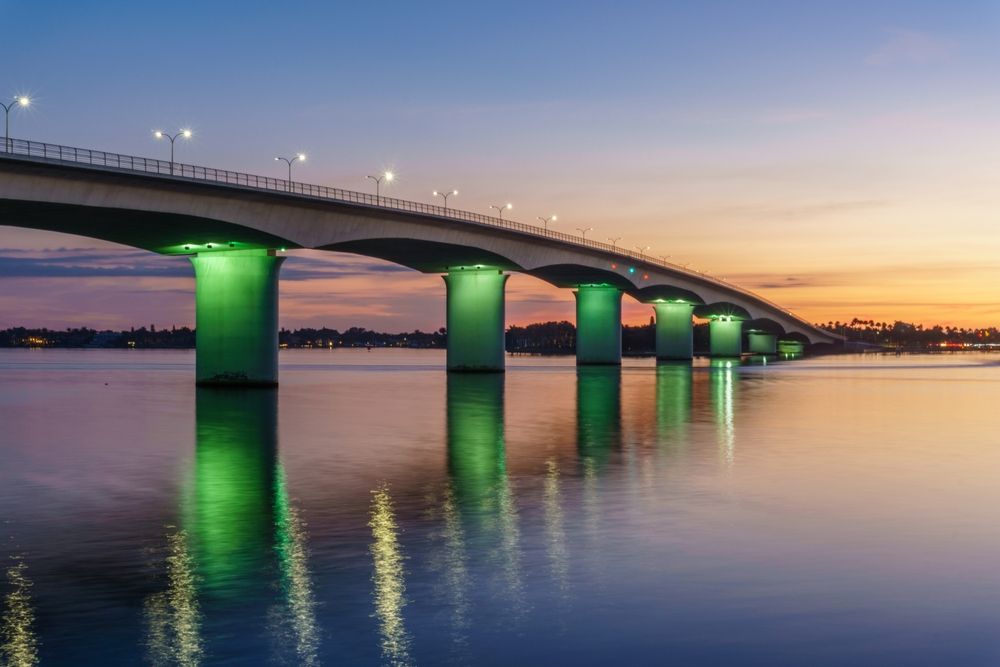 Night view of Ringling Bridge