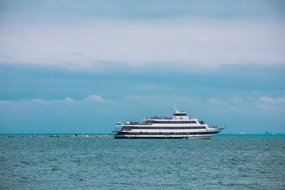 Cruise ship at Chicago