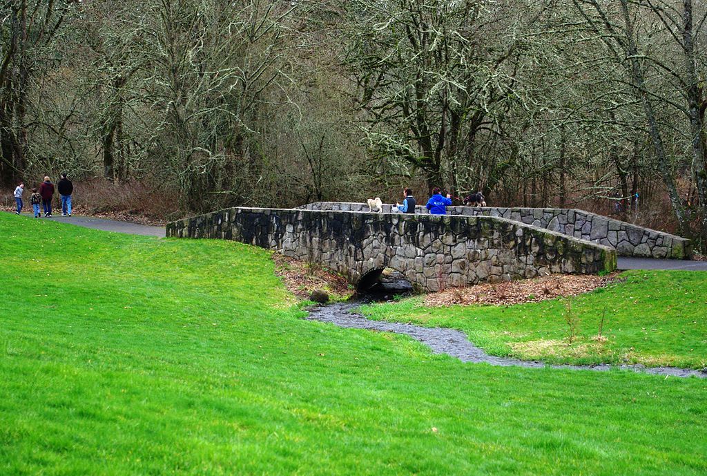 Stone bridge at Rood Bridge Park