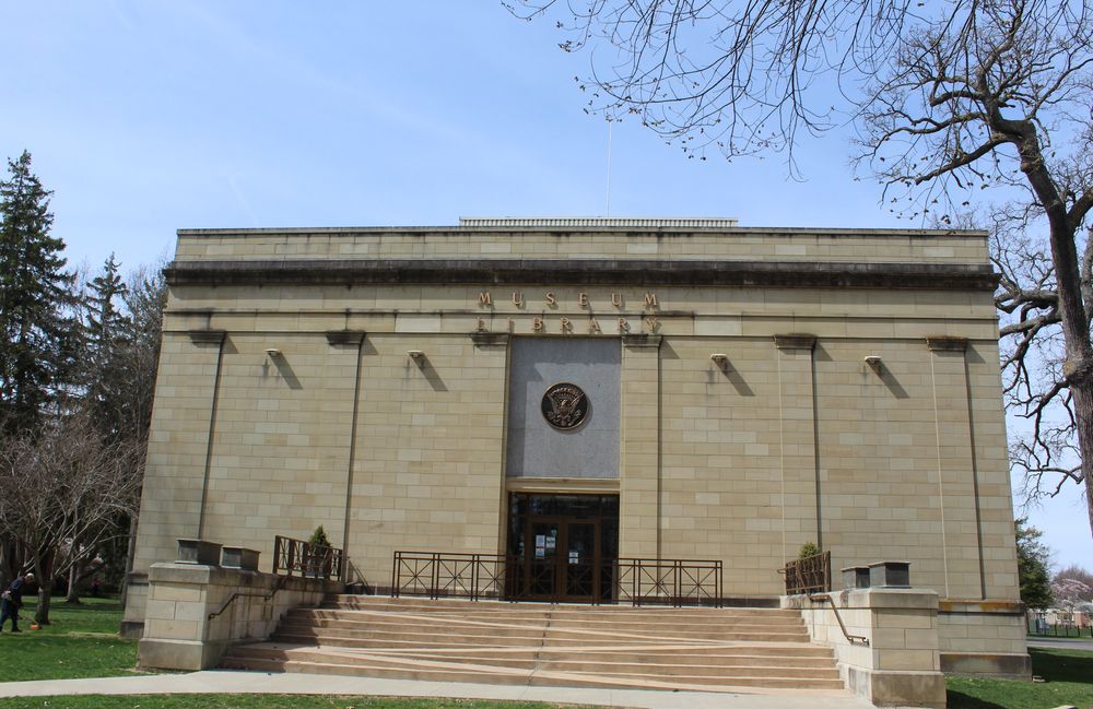 Front view of Rutherford B. Hayes Presidential Library and Museum in Fremont