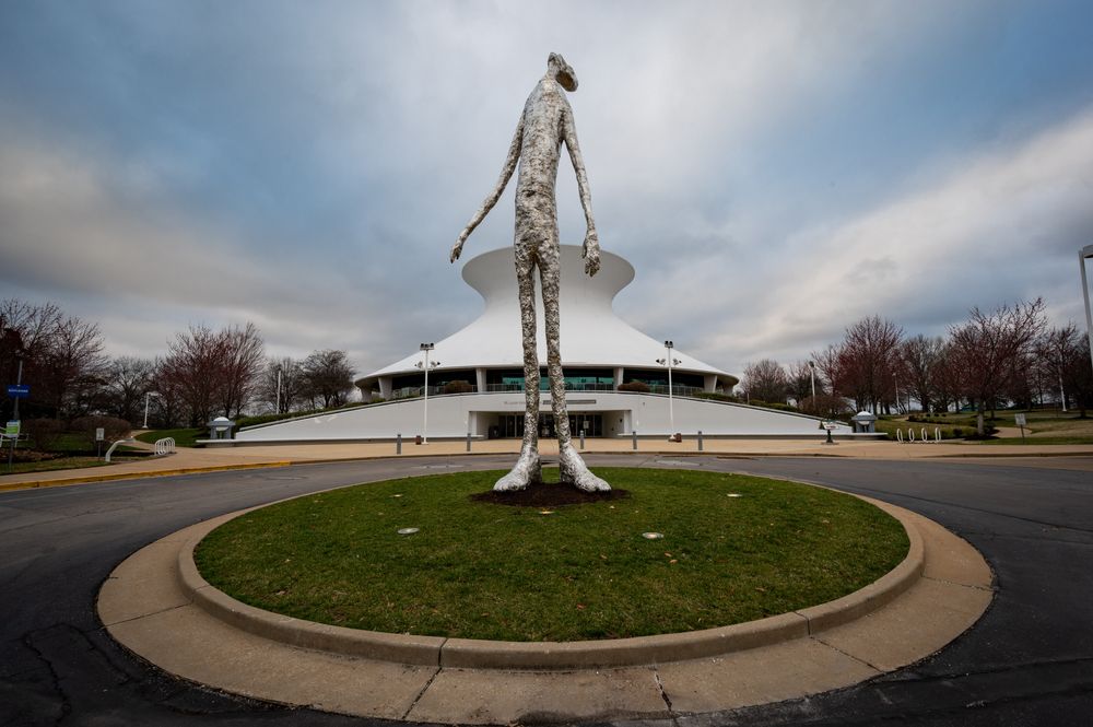 Exterior view of Saint Louis Science Center