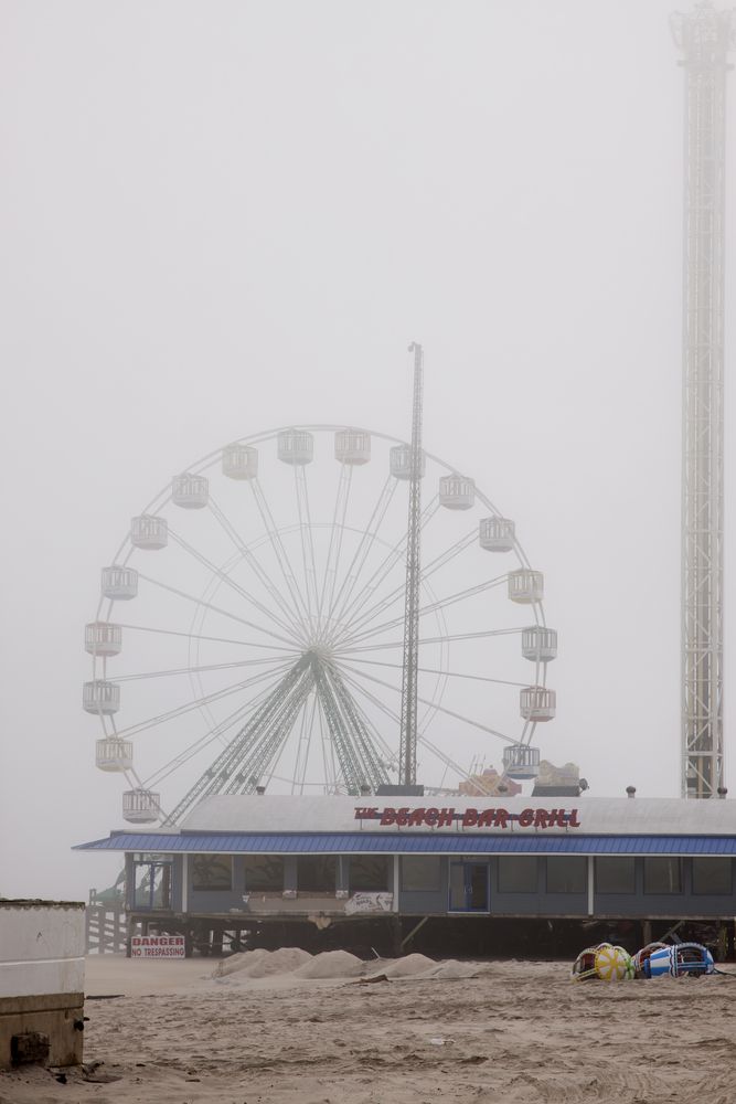 A ferris wheel at Seaside Park Beach