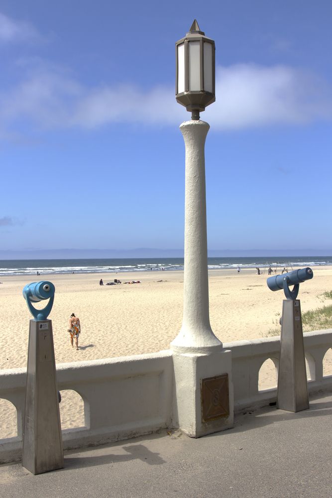 Monoculars and a light post along Seaside Promenade