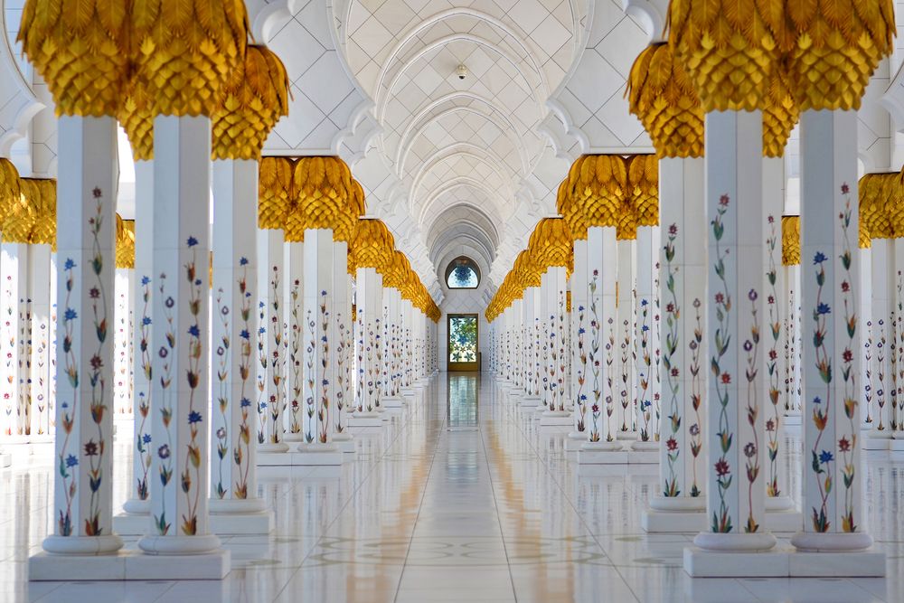 Perfectly lined pillars at Sheikh Zayed Grand Mosque