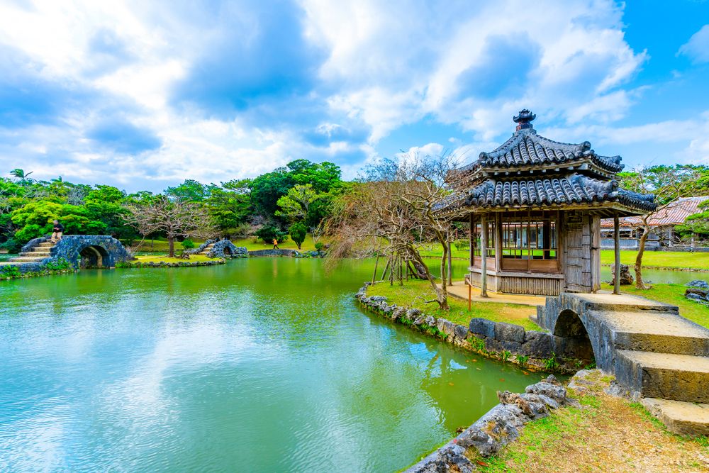 A pavillon near Shikinaen Royal Gardens' water