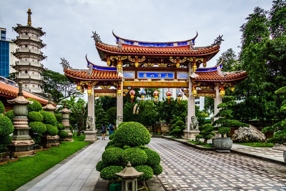 Shuang Lin Monastery