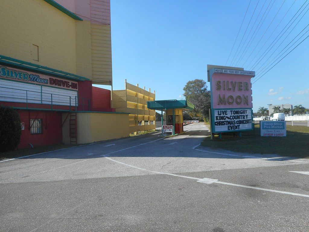 Exterior view of Silver Moon Drive-In Theatre