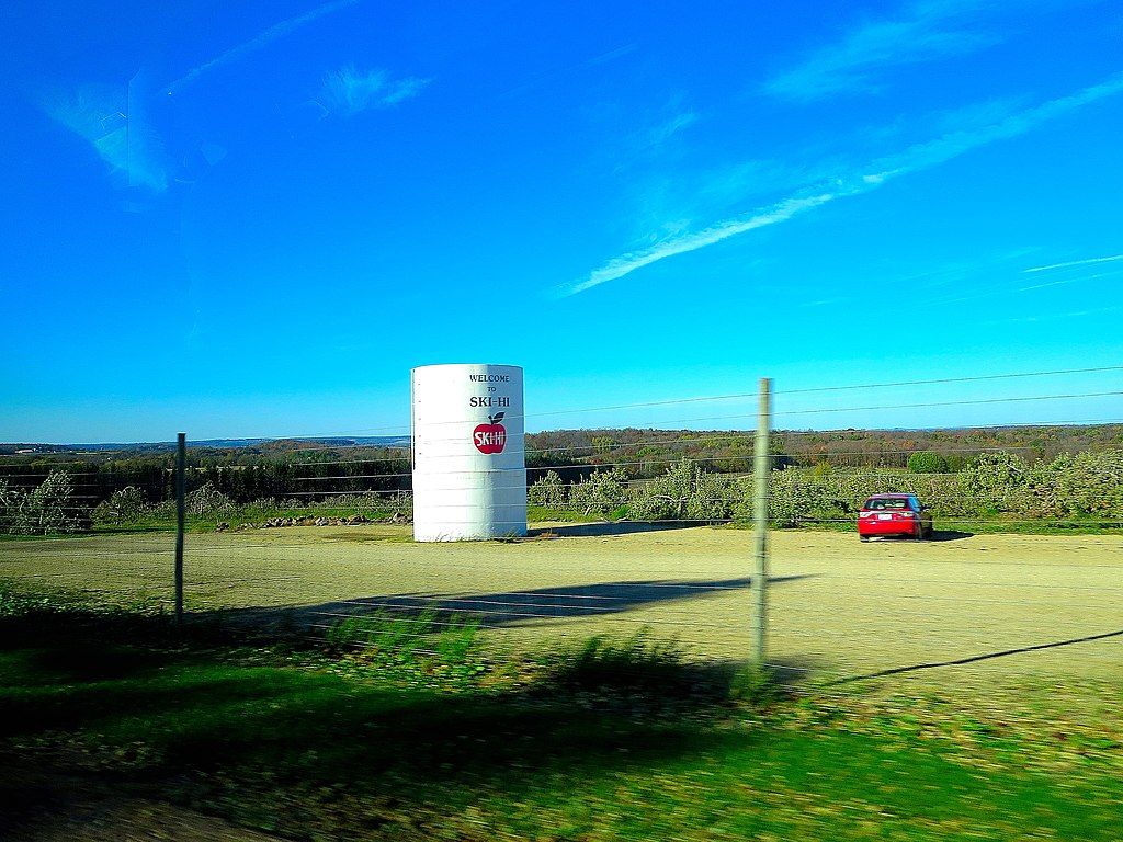 Water tank in Ski hi Fruit Farm