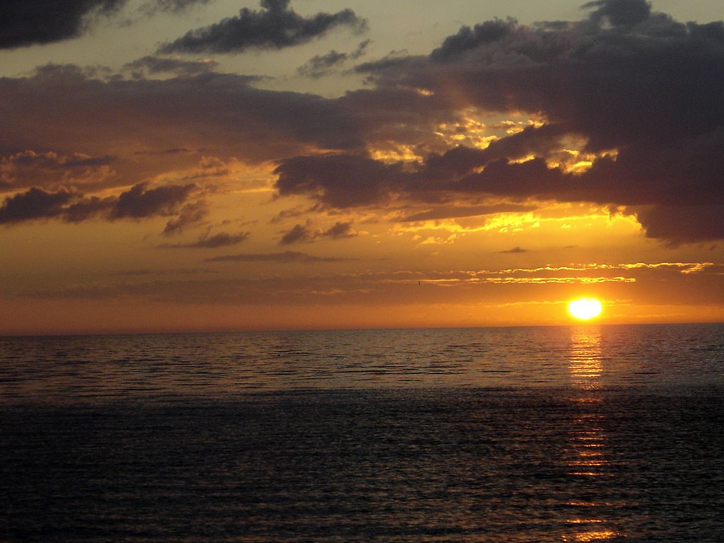 Beautiful sunset at South Lido Park