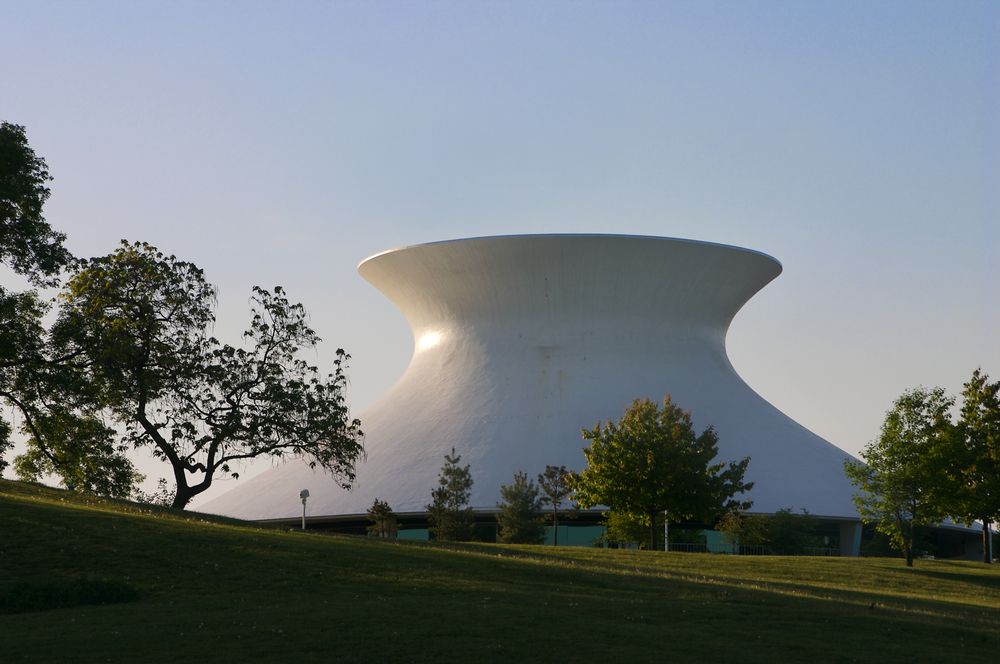 Exterior of St. Louis’s Science Center