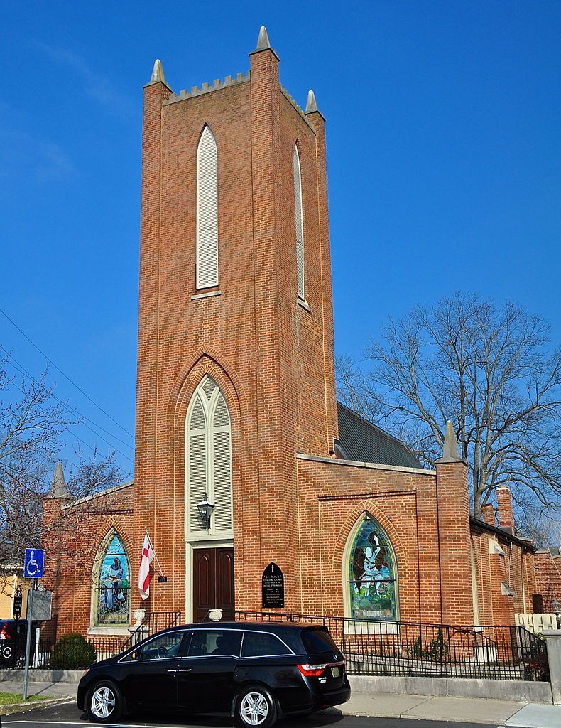 Tall brick building of St. Paul Episcopal Church
