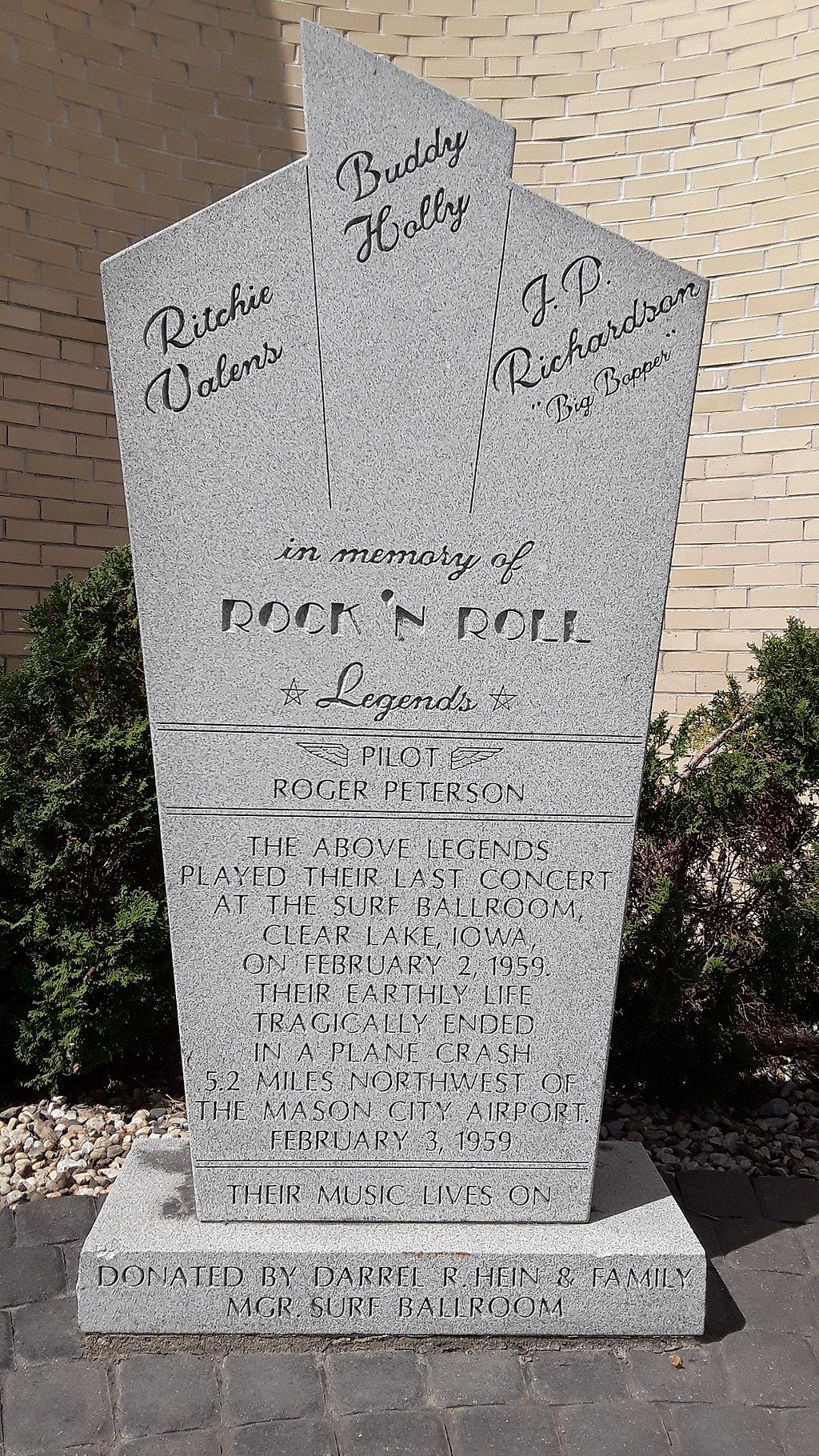 Monument at Surf Ballroom and Museum