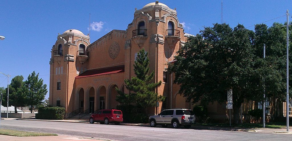Exterior of the Sweetwater municipal auditorium.