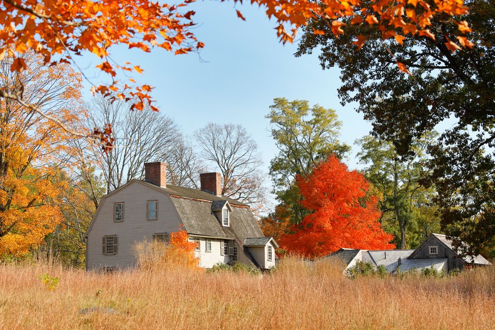 The Old Manse during fall