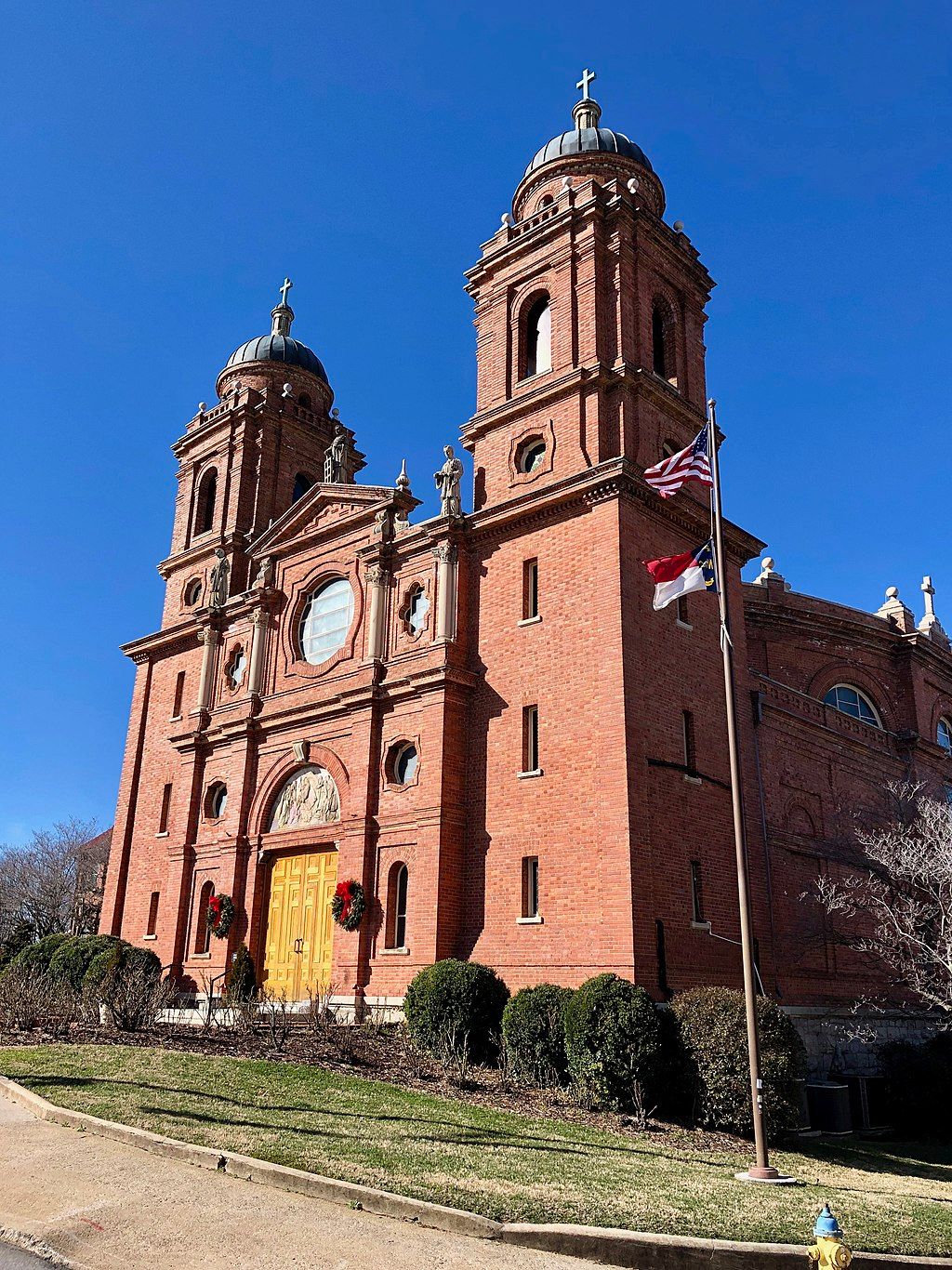 Architecture of The Basilica of St. Lawrence