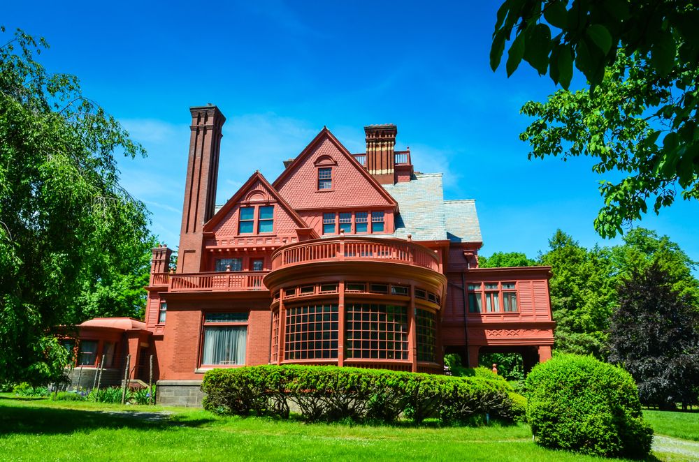 Exterior view of the Thomas Edison National Historical Park