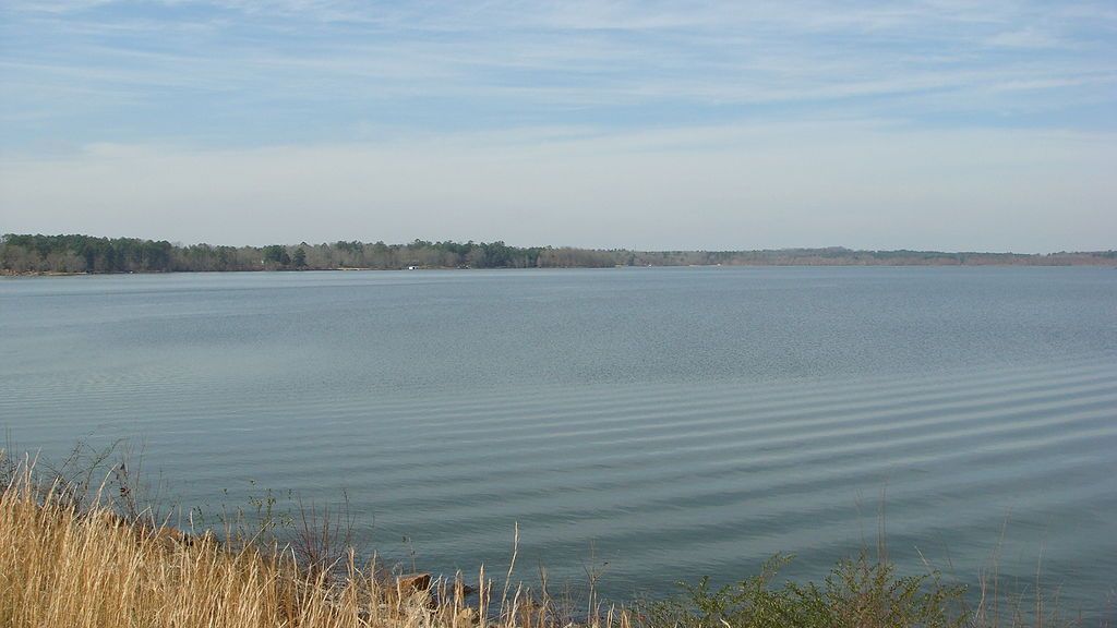 The calm waters of Lake Tobesofkee