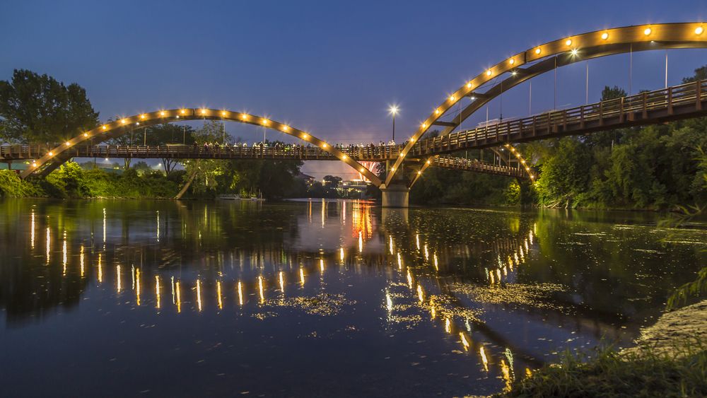 Night lights of the Midand Tridge, Michigan