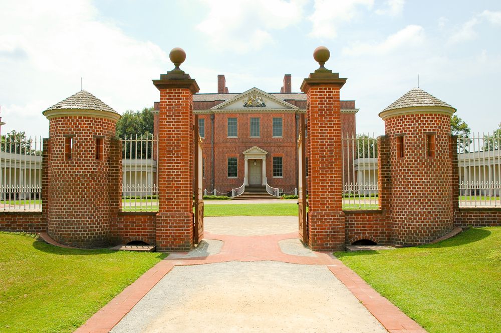 Entrance gate of Tryon Palace