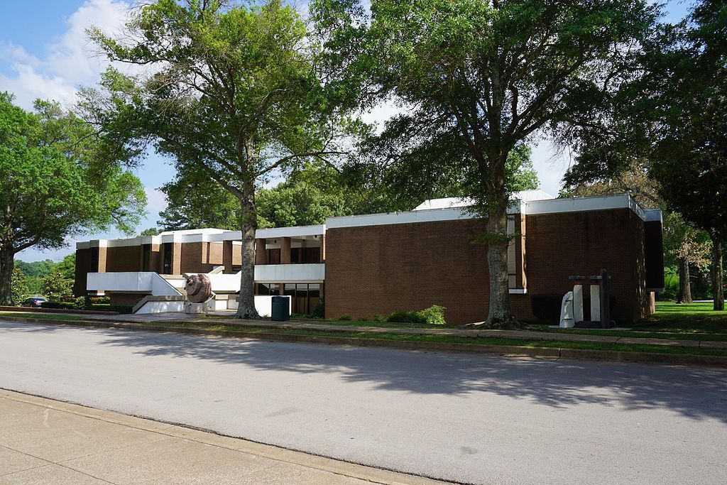 Exterior of Tyler Museum of Art